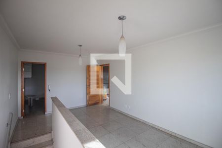 Sala de TV de apartamento à venda com 3 quartos, 150m² em Heliópolis, Belo Horizonte