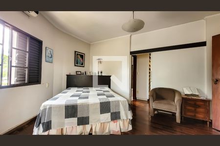 Suite  de casa à venda com 4 quartos, 260m² em Cidade Universitária, Campinas