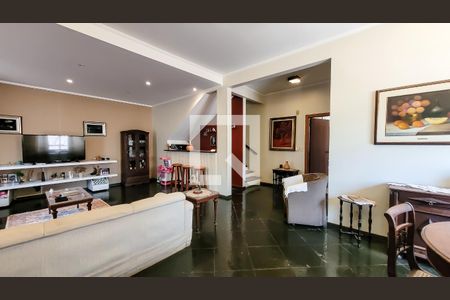 Sala de casa à venda com 3 quartos, 260m² em Cidade Universitária, Campinas