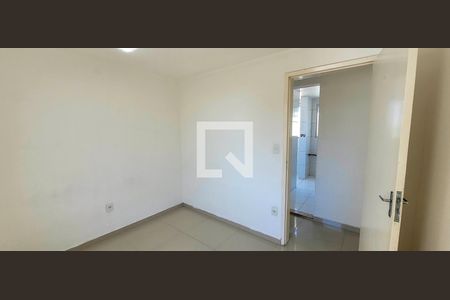 Quarto 01 de apartamento para alugar com 2 quartos, 53m² em Chacara Dona Escolastica, Itaquaquecetuba