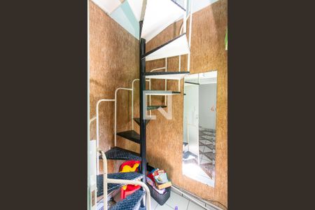 Escada de casa à venda com 3 quartos, 250m² em Jardim Tiete, São Paulo