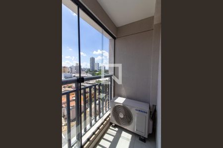 Varanda de apartamento à venda com 1 quarto, 40m² em Cambuí, Campinas