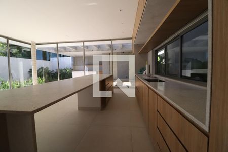 Sala/Cozinha de casa para alugar com 3 quartos, 233m² em Jardim Karaíba, Uberlândia
