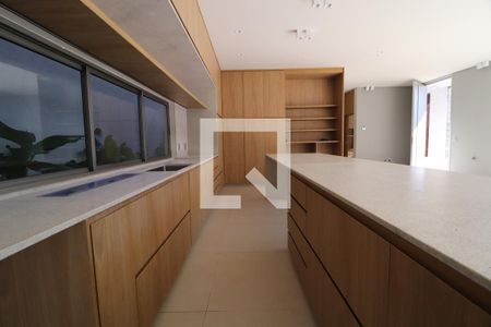 Sala/Cozinha de casa para alugar com 3 quartos, 233m² em Jardim Karaíba, Uberlândia