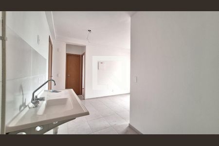 Sala/Cozinha/Área de serviço de apartamento para alugar com 2 quartos, 37m² em Lapa, São Paulo