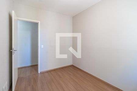 Apartamento para alugar com 2 quartos, 72m² em Jardim Tupanci, Barueri