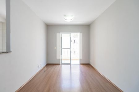 Apartamento para alugar com 2 quartos, 72m² em Jardim Tupanci, Barueri