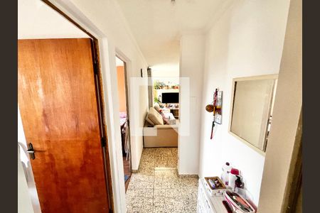 Corredor de apartamento à venda com 2 quartos, 49m² em Vila Bela Vista (zona Norte), São Paulo