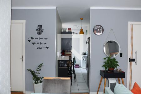 Apartamento para alugar com 2 quartos, 55m² em Jardim Branca Flor, Embu das Artes