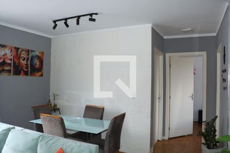 Apartamento para alugar com 2 quartos, 55m² em Jardim Branca Flor, Embu das Artes