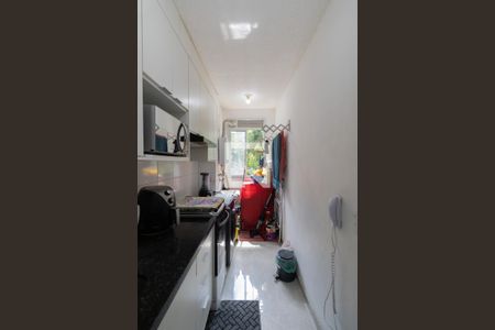 Cozinha e Área de Serviço de apartamento para alugar com 2 quartos, 41m² em Jardim Santa Teresinha, São Paulo