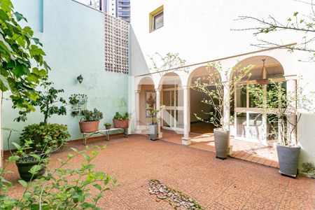 Quintal de casa à venda com 4 quartos, 280m² em Bosque da Saúde, São Paulo