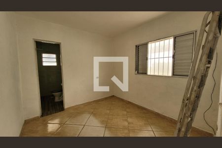 Suíte 01 de casa para alugar com 2 quartos, 40m² em Jardim Odete, Itaquaquecetuba