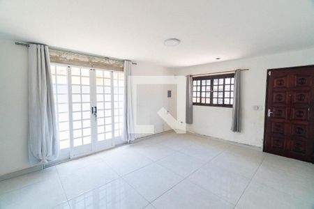 Casa para alugar com 2 quartos, 120m² em Vila Imperio, São Paulo