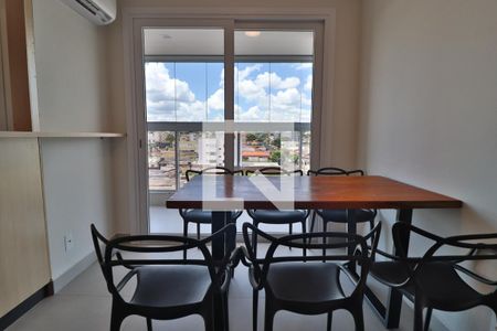 Sala de apartamento para alugar com 2 quartos, 70m² em Tibery, Uberlândia