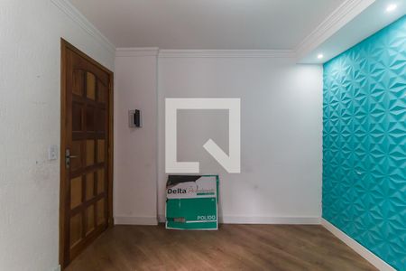 Sala de apartamento para alugar com 2 quartos, 74m² em Vila Perracini, Poá