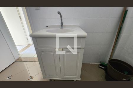 Banheiro de kitnet/studio para alugar com 1 quarto, 52m² em Barris, Salvador