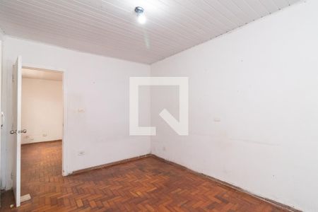 Quarto 1 de casa para alugar com 2 quartos, 250m² em Vila Ré, São Paulo