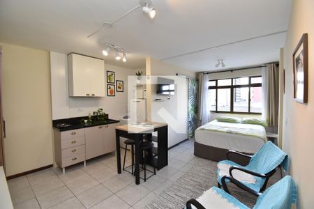 Studio de kitnet/studio para alugar com 1 quarto, 21m² em Centro, Curitiba