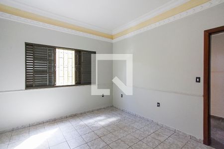 Sala 2 de casa para alugar com 3 quartos, 329m² em Brasil, Uberlândia