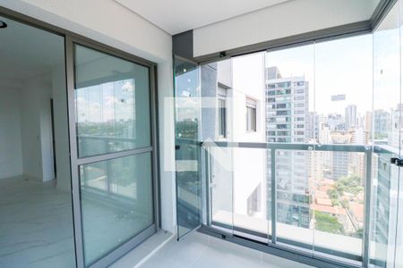 Varanda de kitnet/studio à venda com 1 quarto, 64m² em Santo Amaro, São Paulo