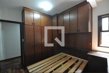 Quarto 2 de casa para alugar com 3 quartos, 80m² em Vila Guilherme, São Paulo