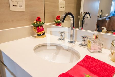 Banheiro Social de apartamento à venda com 2 quartos, 98m² em Alphaville Empresarial, Barueri