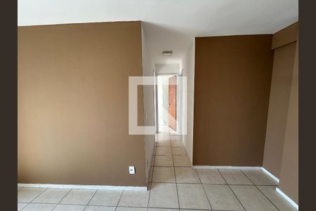 Corredor de apartamento para alugar com 2 quartos, 55m² em Del Castilho, Rio de Janeiro