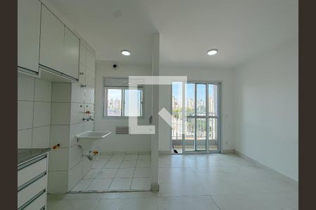 Sala/Cozinha de apartamento para alugar com 2 quartos, 38m² em Barra Funda, São Paulo
