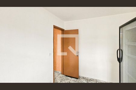 Quarto 2 de casa para alugar com 2 quartos, 90m² em Vila Santa Terezinha, Carapicuíba