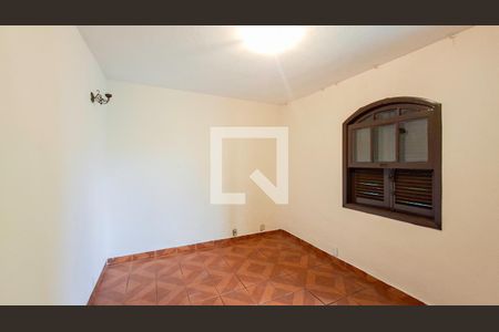 Casa para alugar com 4 quartos, 350m² em Cachoeirinha, Belo Horizonte