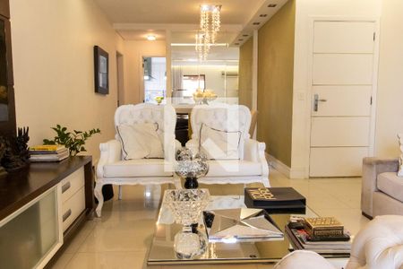 Sala de apartamento à venda com 4 quartos, 152m² em Cambuí, Campinas