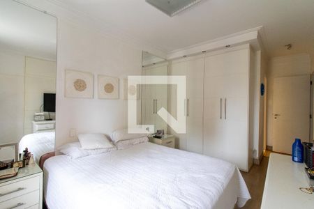 Suite de apartamento à venda com 4 quartos, 152m² em Cambuí, Campinas