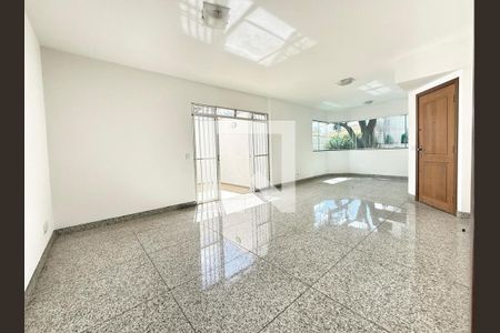 Apartamento à venda com 3 quartos, 234m² em Prado, Belo Horizonte