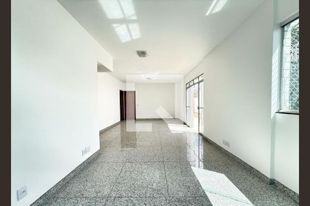 Apartamento à venda com 3 quartos, 234m² em Prado, Belo Horizonte