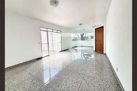 Apartamento à venda com 3 quartos, 234m² em Prado, Belo Horizonte
