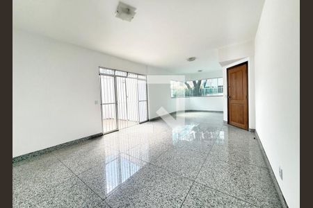Apartamento à venda com 3 quartos, 234m² em Prado, Belo Horizonte