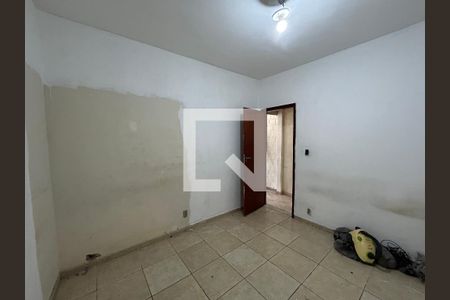 Quarto 1 de casa para alugar com 2 quartos, 60m² em Inhaúma, Rio de Janeiro