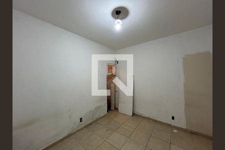 Quarto 1 de casa para alugar com 2 quartos, 60m² em Inhaúma, Rio de Janeiro