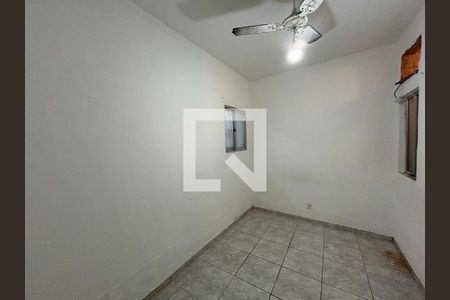 Quarto 2 de casa para alugar com 2 quartos, 60m² em Inhaúma, Rio de Janeiro