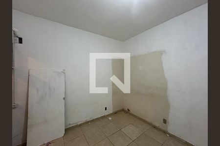 Quarto 1 de casa para alugar com 2 quartos, 60m² em Inhaúma, Rio de Janeiro