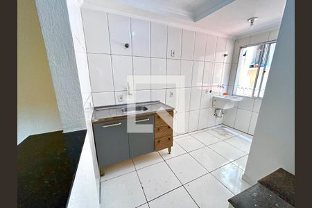 Cozinha de apartamento para alugar com 2 quartos, 55m² em Vila Nova Bonsucesso, Guarulhos