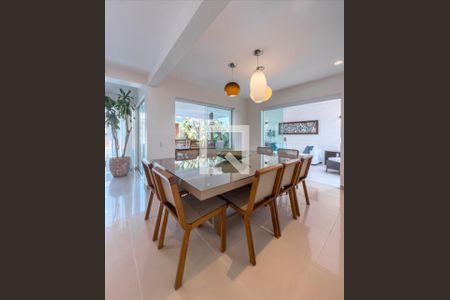 Casa à venda com 6 quartos, 430m² em Barra da Tijuca, Rio de Janeiro