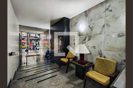 Fachada e portaria de apartamento à venda com 3 quartos, 128m² em Tijuca, Rio de Janeiro