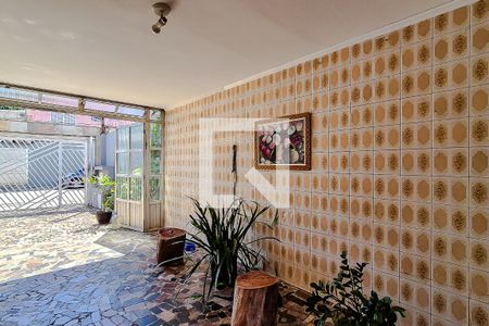 Garagem de casa à venda com 3 quartos, 136m² em Vila Brasilio Machado, São Paulo