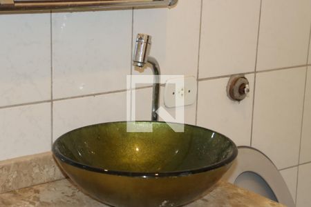 Banheiro Social de casa para alugar com 2 quartos, 125m² em Jardim Vazame, Embu das Artes