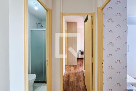 corredor de apartamento para alugar com 2 quartos, 56m² em Planalto, São Bernardo do Campo