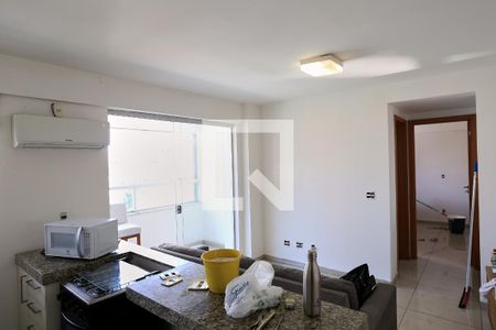 Sala/Cozinha de apartamento para alugar com 1 quarto, 45m² em Centro, Belo Horizonte