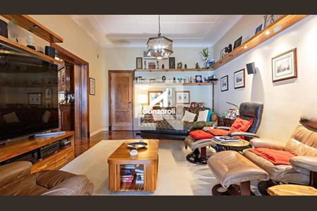 Casa à venda com 4 quartos, 420m² em Pacaembu, São Paulo