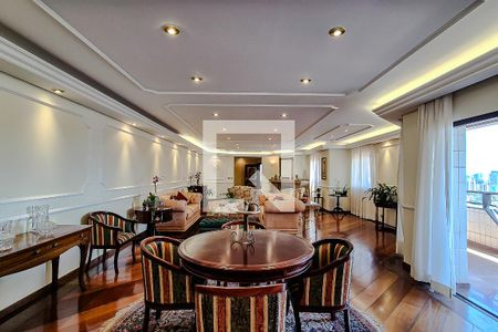 Apartamento para alugar com 4 quartos, 500m² em Bosque da Saúde, São Paulo